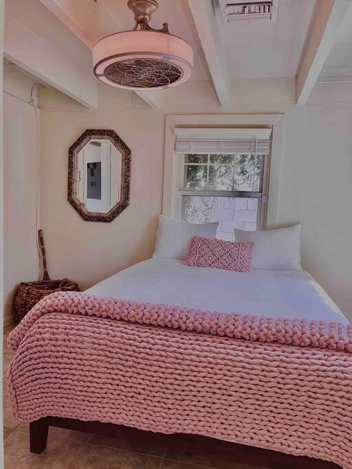 Quaint Historic Cottage In Downtown Phoenix Extérieur photo