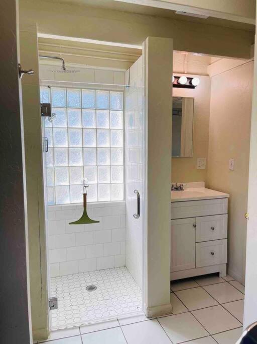 Quaint Historic Cottage In Downtown Phoenix Extérieur photo
