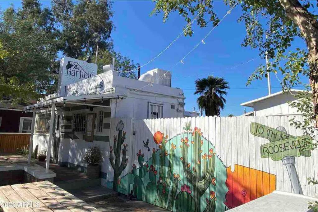 Quaint Historic Cottage In Downtown Phoenix Extérieur photo